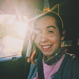 Meet your Posher, Vanessa